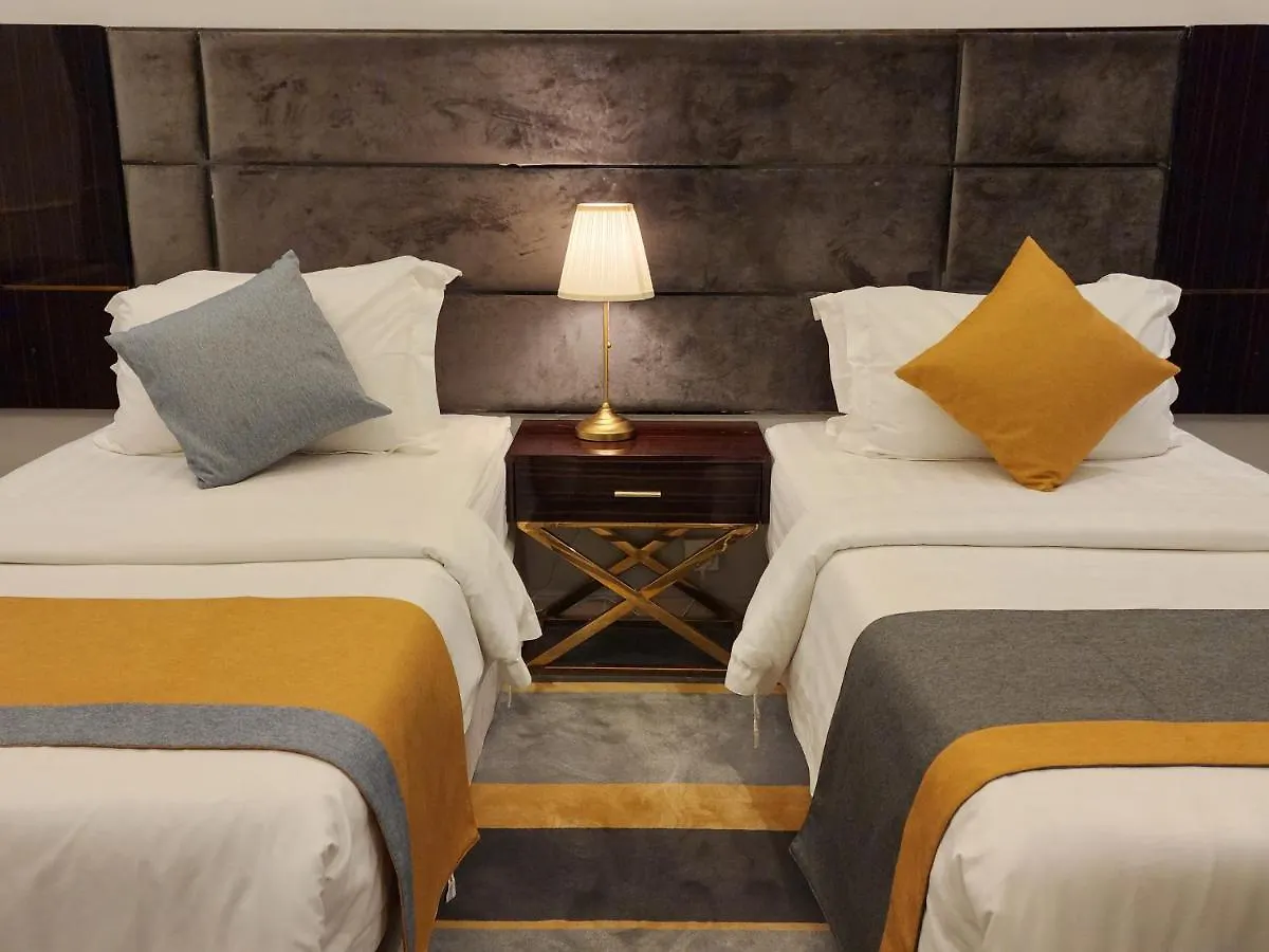 Отель Rasis Furnished Apartments Джедда